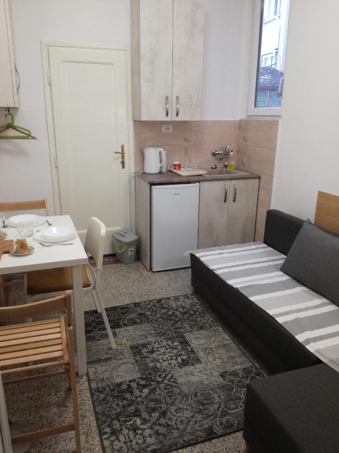 Mini Studio - One Traveler Apartment Belgrad Exterior foto