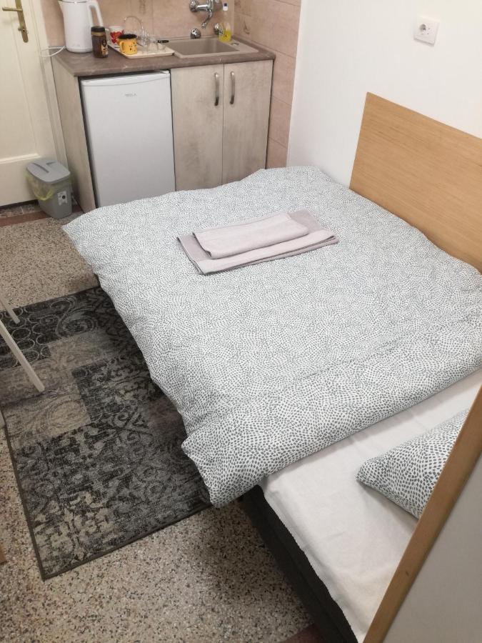 Mini Studio - One Traveler Apartment Belgrad Exterior foto