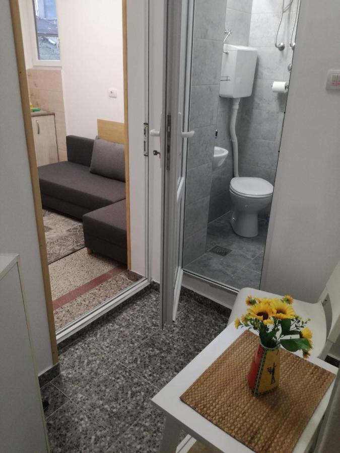 Mini Studio - One Traveler Apartment Belgrad Exterior foto